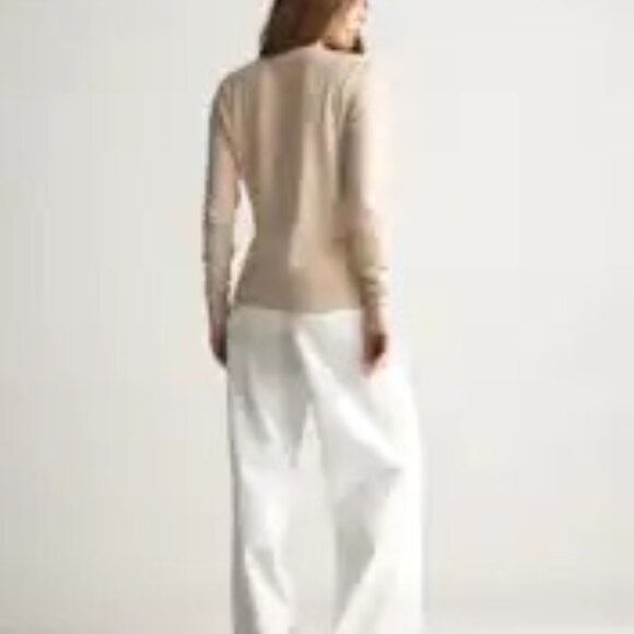 Lightweight Cotton Cashmere Crew Sweater - Picture 7 of 10